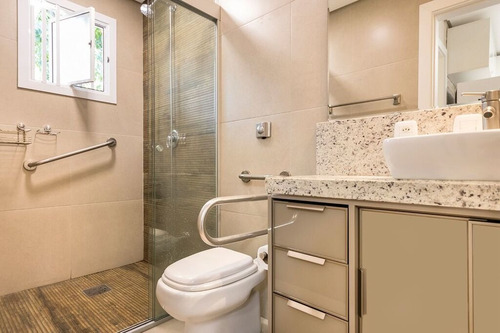 Imagem 13 de 30 de Casa À Venda No Bairro Vila Ipiranga - Porto Alegre/rs - O-26508-43441