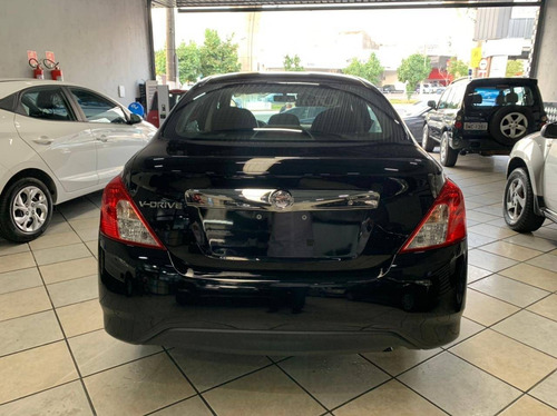 Imagem 5 de 9 de Nissan Versa 1.0 12v Flex V-drive Manual