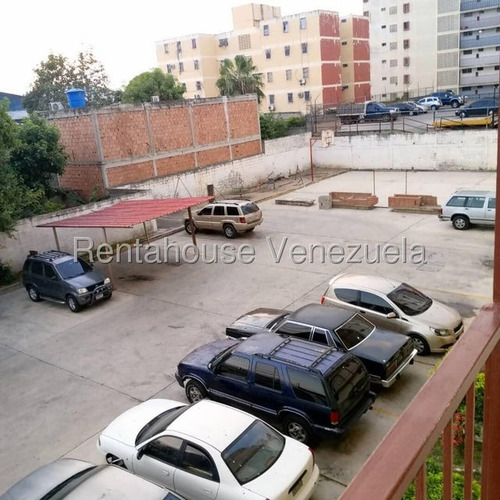 Marcos Gonzalez Vende Cómodo Apartamento Zona Oeste Barquisimeto Lara #25-16013