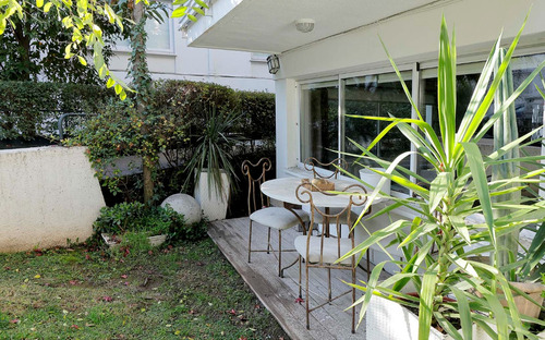 Amoblado En Condominio Cerrado 2d-1b