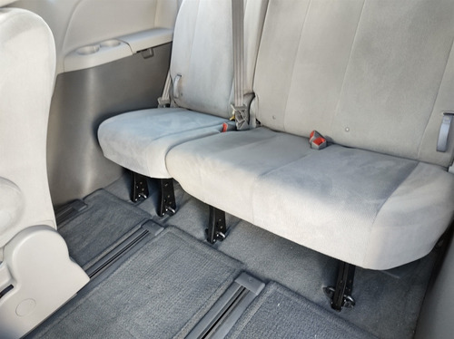 Imagen 11 de 14 de Toyota Sienna 2016 3.5 Ce At