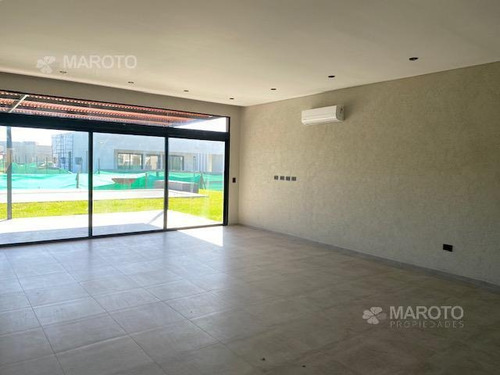 Imagen 5 de 17 de Casa En Venta En Club De Campo Manuel Belgrano - Maroto Propiedades