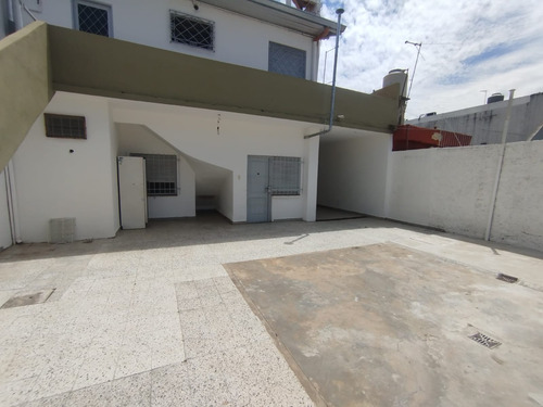 Departamento En Alquiler En Planta Baja. Quilmes Oeste