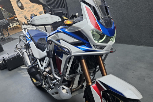 Moto Extremamente Conservada...todas Revisões Realizadas....