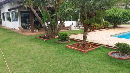 Oportunidade !!!chácara Com 5 Dormitórios À Venda, 4400 M² Por R$ 1.600.000 - Estância Santa Maria Do Laranjal - Atibaia/sp - Ch0002