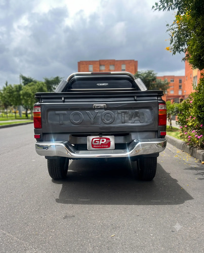 Toyota Hilux 2.4 Ex Hi Rider Plus