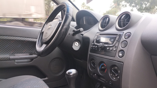 Ford Fiesta 1.6 Ambiente Plus