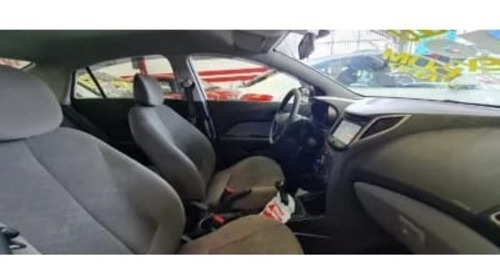 Imagem 8 de 9 de Hyundai Hb20s 1.0 Comfort Plus