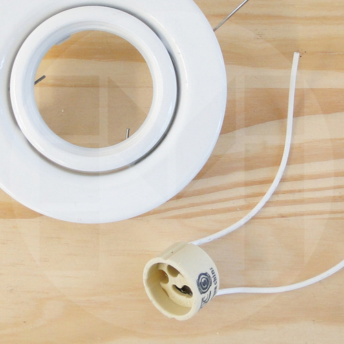 Imagen 7 de 10 de Spot Embutir Blanco Circular Con Dicroica Led 7w Pack X20