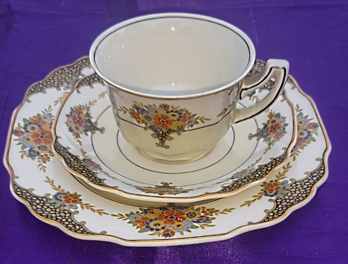 Trio De Té Loza Inglesa Multicolor Floreado (Usado)