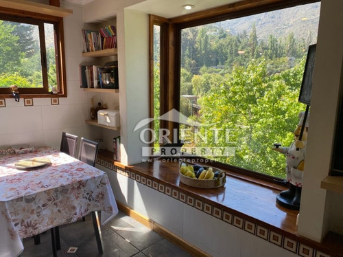 Estupenda Casa Familiar-condominio Inmejorable En El Arrayan