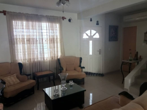 Imagen 5 de 16 de Townhouse En Venta Turmero Palma Segu 0412190156