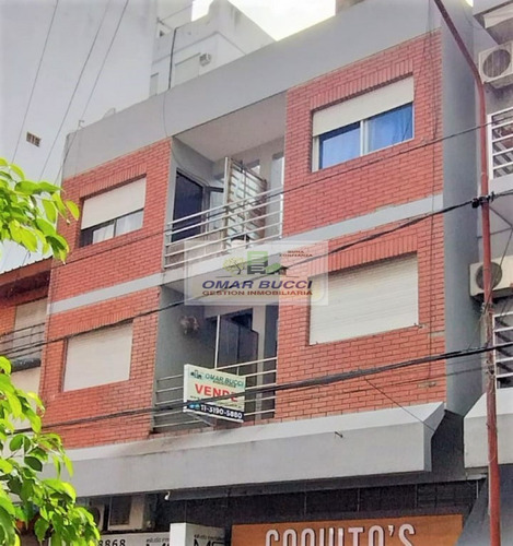 Departamento De 2 Ambientes En Espora Y Bolivar,  Ramos Mejia En Venta