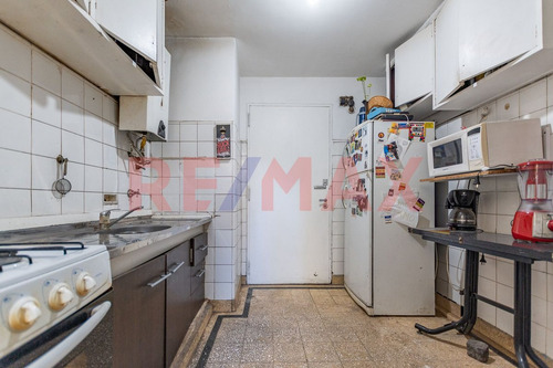 Venta Flores 3 Amb Con Dependencia Y Lavadero