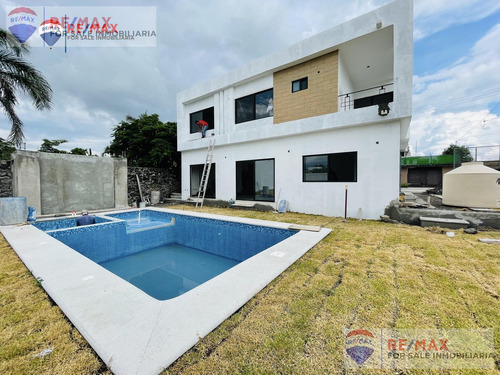 Venta De Casa En Real De Oaxtepec, Yautepec, Morelosclave 4079