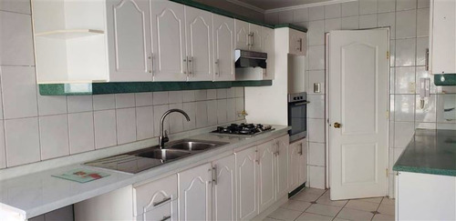 Casa En Venta De 4 Dorm. En La Serena