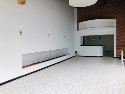 Imagen 7 de 14 de Local En Venta Parque Central Bavaria
