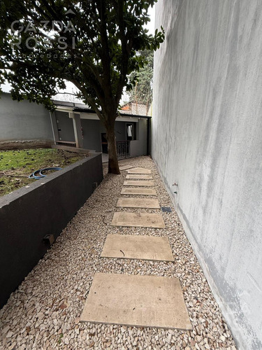 Departamento En Alquiler En Adrogué Monoambiente