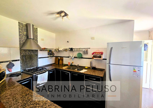 Hermosa Casa En Venta Ubicada En Merlo