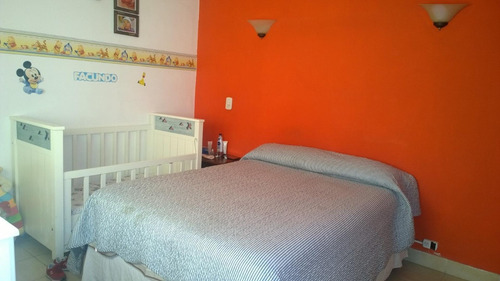 Imagen 17 de 22 de Exc Chalet 1 Pl , 4 Amb Fdo Coch Reciclado En Su Totalidad.