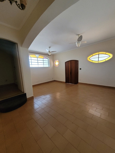 Imagem 6 de 26 de Casa No Centro De Olímpia (sp) Com 4 Quartos, Sendo 1 Suíte