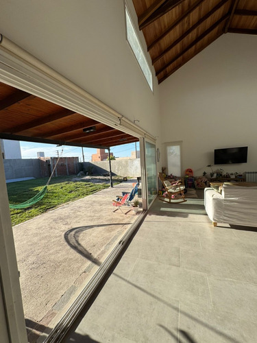 Casa En Venta 3 Dorm Rauli N°4103 Y Michai Precio U$d230.000