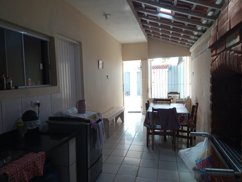 Imagem 9 de 22 de Casa Isolada Em Terreno Inteiro Lado Praia Por Apenas R$ 300 Mil!!