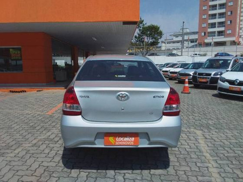 Toyota Etios 1.5 X Plus Sedan 16v Flex 4p Automático