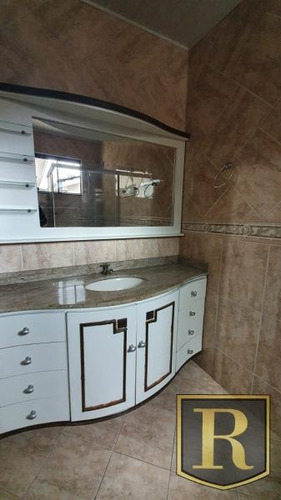 Casa Para Venda Em Guarapuava, Bonsucesso, 3 Dormitórios, 1 Suíte, 2 Banheiros, 6 Vagas - Cs-0032_2-1004250