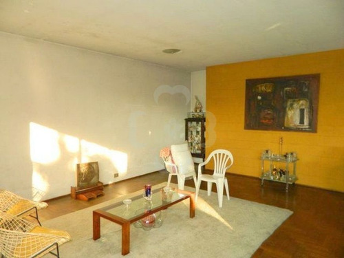 Imagem 2 de 10 de Casa A Venda . - 1042-1