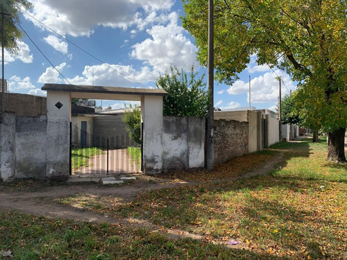 Imagen 3 de 7 de Casa Y Terreno En Junin (ba)