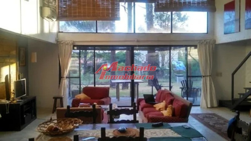 Imagen 2 de 14 de Casa En Venta De 4 Dormitorios En Punta Ballena