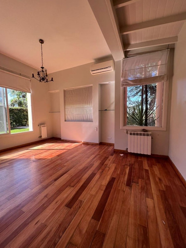 Imagen 8 de 11 de Casa En Venta Country Banco Provincia