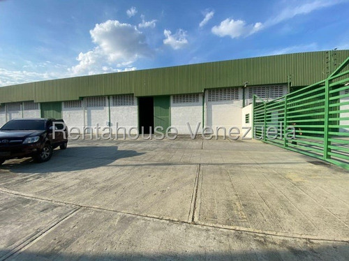Maikelly Zabala Vende, Excelente Comercio En Venta Con Ubicación En El Estado Yaracuy, Tiene 355 Mt2, Mz