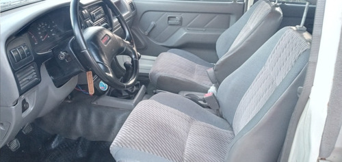 Isuzu Pick-up 1999 3.1 D/c Turbo Aa