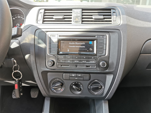Imagen 3 de 12 de Volkswagen Jetta A6 4385