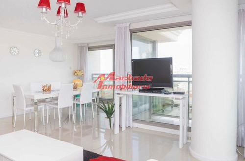 Imagen 3 de 9 de Apartamento, En Venta, 2 Dormitorios, Torre De Lujo, Punta Del Este