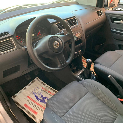 Imagem 6 de 10 de Volkswagen Fox 1.0 Mi 8v Flex 4p Manual