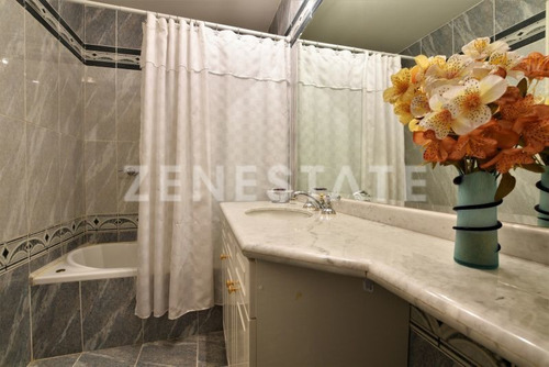 Venta De Apartamento 3 Dormitorios En Playa Mansa,