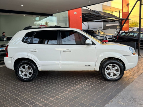 Hyundai Tucson 2.0 MPFI GLS 16V 143CV 2WD FLEX 4P AUTOMÁTICO