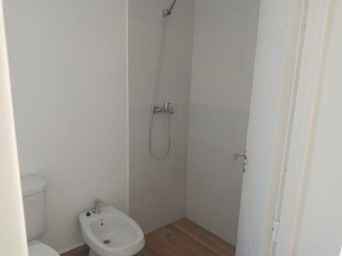 Imagen 8 de 15 de Casa De 4 Ambientes En Venta En Santa Elena, Pilar Del Este