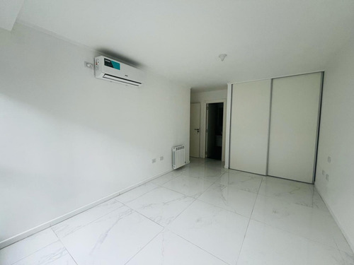 Alquilo - Excelente Precio - 2 Dorm - La Diva De Gama