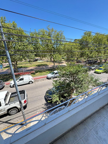 Lote / Terreno En Venta Frente A Plaza Jeronimo Del Barco, Rinde 1260 M2