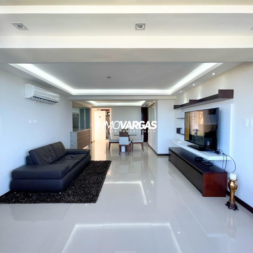 Imagen 4 de 11 de Espectacular Apartamento En La Llanada En Venta