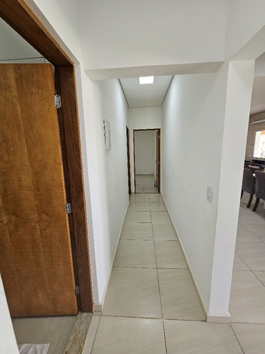 Vem Conferir Essa Oportunidade Em Condomínio Fechado