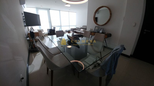 Hermoso Apartamento Vista Unica Al Mar!!! Consulte- Ref: 2576