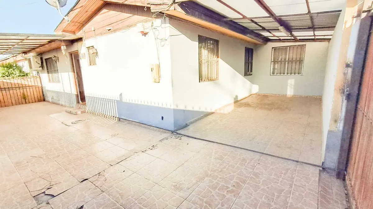 Imagen 1 de 16 de Venta Casa Peñalolen (173758)