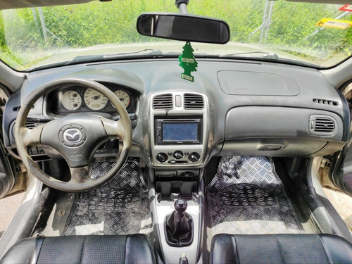Imagen 8 de 10 de Mazda 323 Glx-s