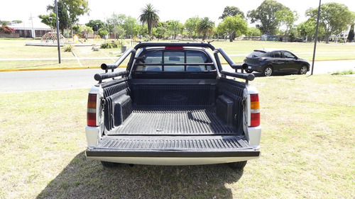Imagen 7 de 15 de Ford Courier Pick Up _______________ (no Saveiro No Strada)