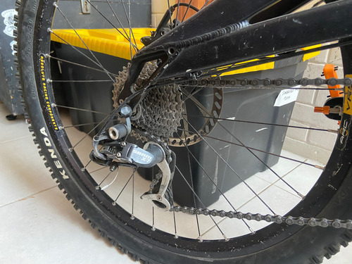 Bicicleta Yeti 25x Negro 17 " (Usado)